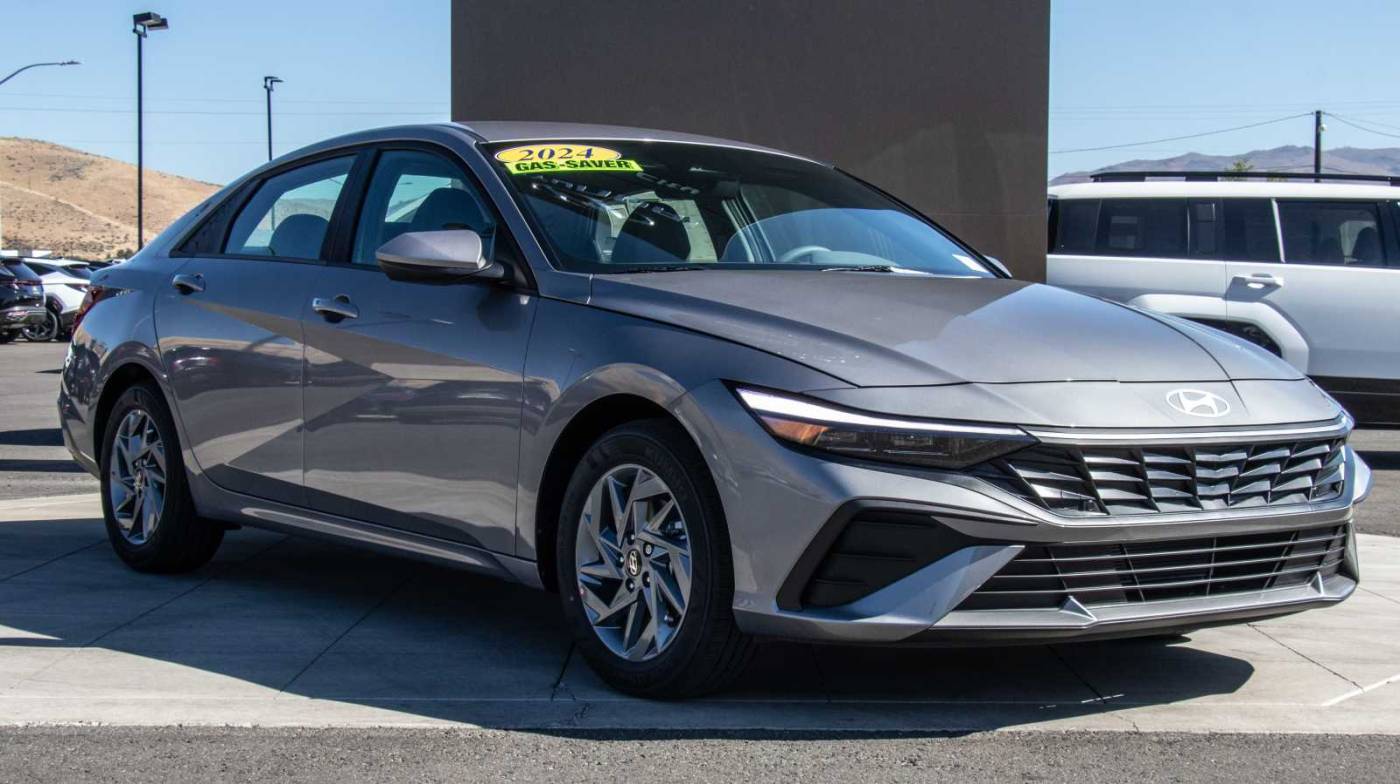 2024 Hyundai Elantra SEL — Sedan — 5,726 mi — Carson City, NV