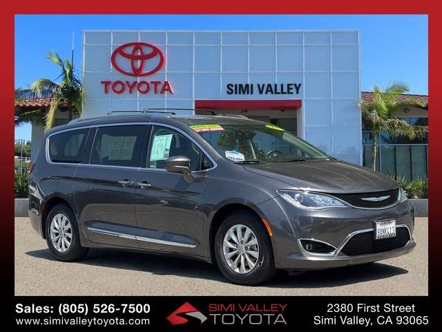 2018 Chrysler Pacifica Touring L — Minivan — 93,169 mi — Simi Valley, CA
