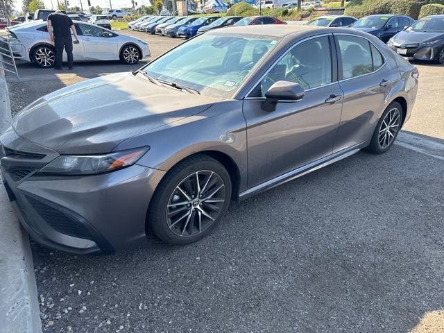 2022 Toyota Camry SE — Sedan — 27,772 mi — Simi Valley, CA