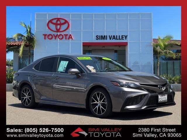 2022 Toyota Camry SE — Sedan — 31,210 mi — Simi Valley, CA