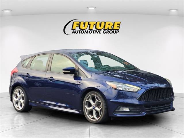 2017 Ford Focus ST — Hatchback — 104,601 mi — Roseville, CA