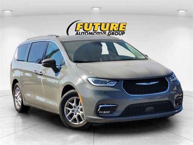 2022 Chrysler Pacifica Touring L — Minivan — 56,581 mi — Roseville, CA