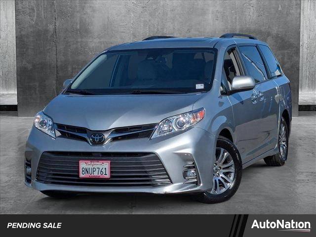 2020 Toyota Sienna XLE Premium — Minivan — 24,231 mi — Roseville, CA