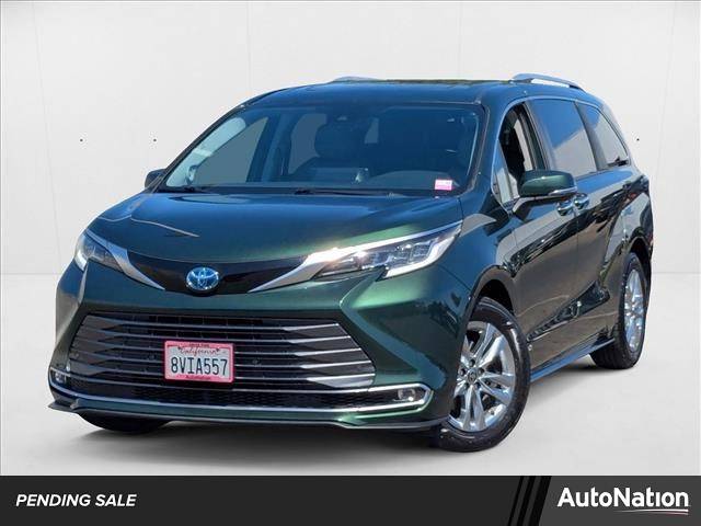 2021 Toyota Sienna Limited — Minivan — 47,850 mi — Roseville, CA