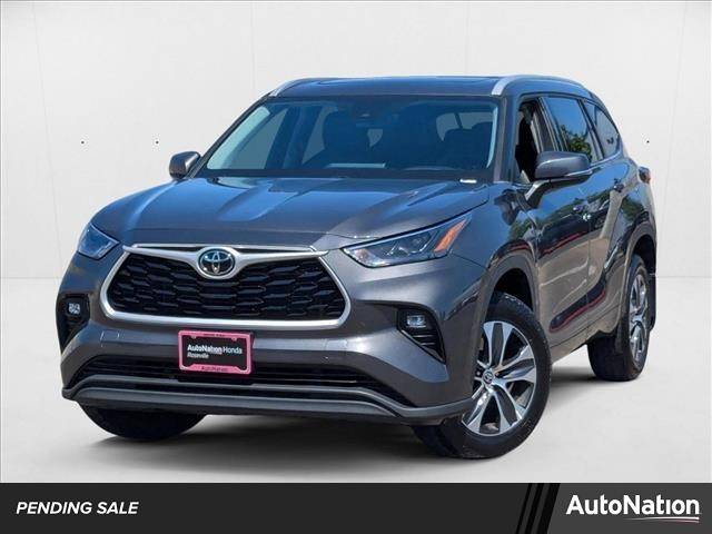 2022 Toyota Highlander XLE — SUV — 70,043 mi — Roseville, CA
