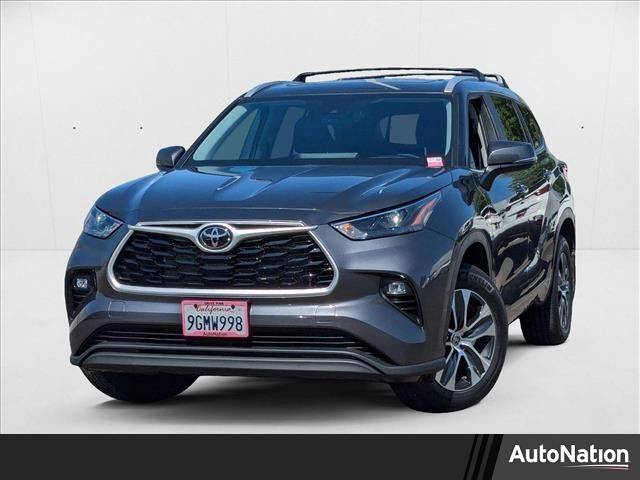 2023 Toyota Highlander XLE — SUV — 25,865 mi — Roseville, CA