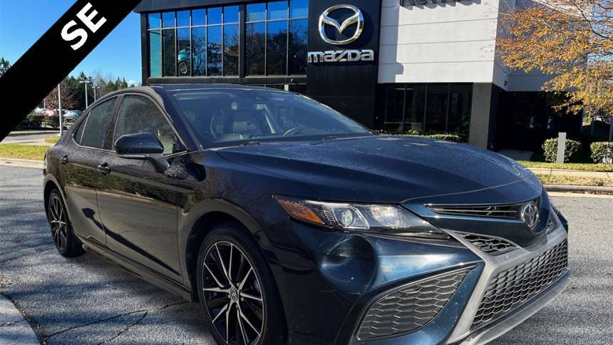 2021 Toyota Camry SE — Sedan — 49,620 mi — Huntersville, NC