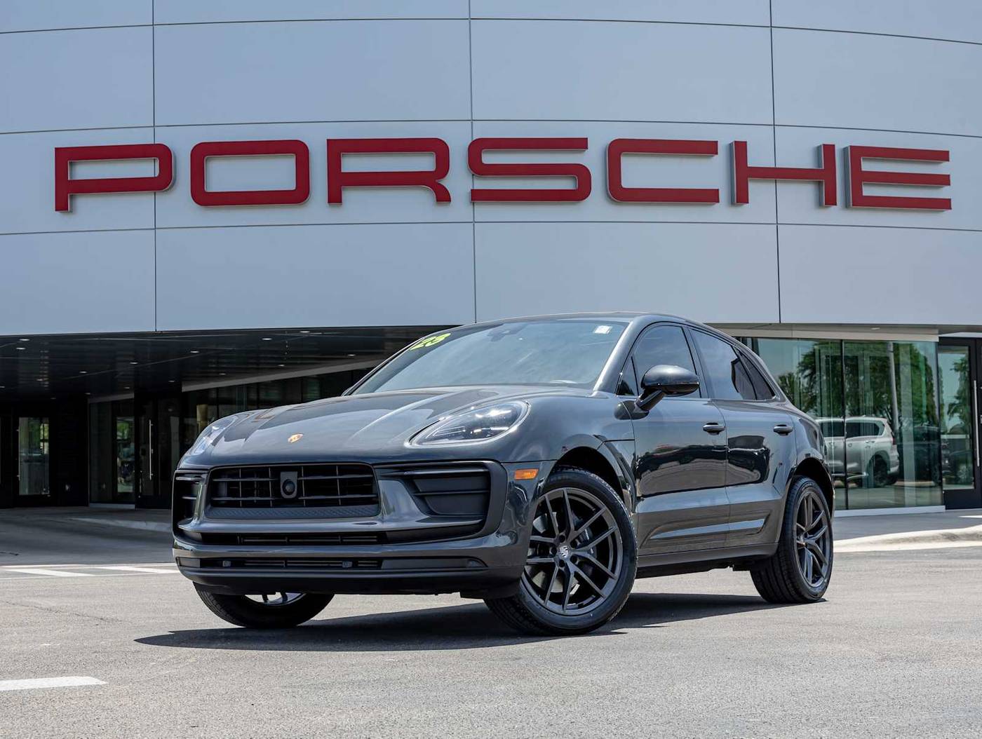 2023 Porsche Macan T — SUV — 20,364 mi — Rockford, IL