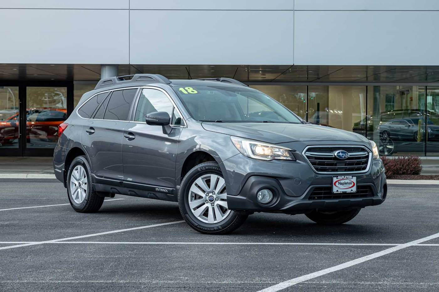 2018 Subaru Outback 2.5i Premium — SUV — 156,543 mi — Rockford, IL