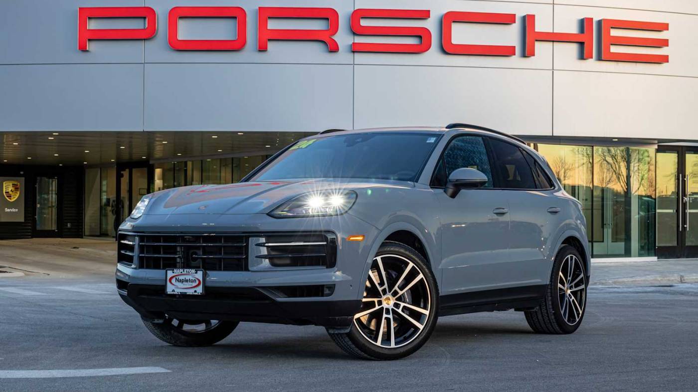 2024 Porsche Cayenne Standard — SUV — 7,085 mi — Rockford, IL
