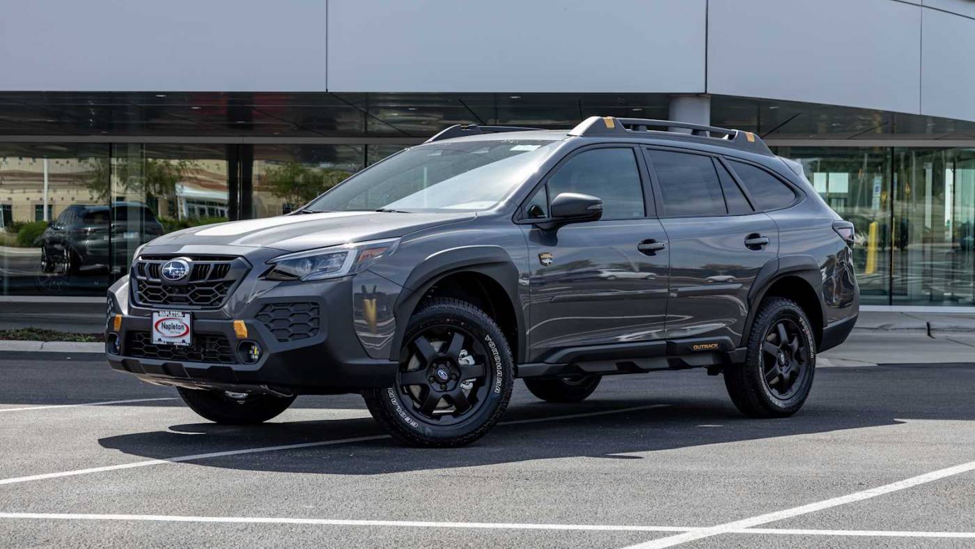 2025 Subaru Outback Wilderness — SUV — 3,271 mi — Rockford, IL