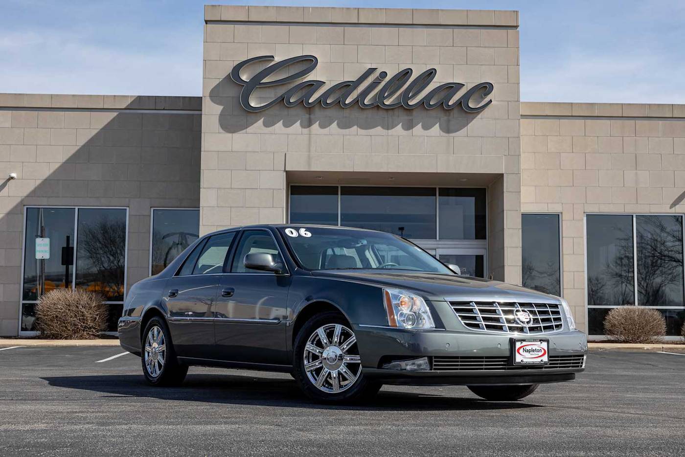 2006 Cadillac DTS 1SC — Sedan — 75,656 mi — Rockford, IL