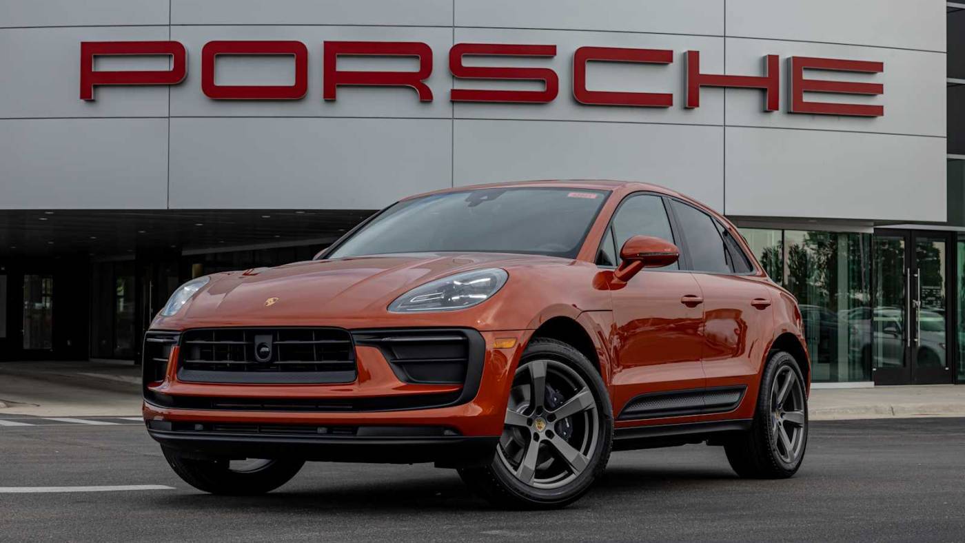 2025 Porsche Macan Standard — SUV — 3,362 mi — Rockford, IL