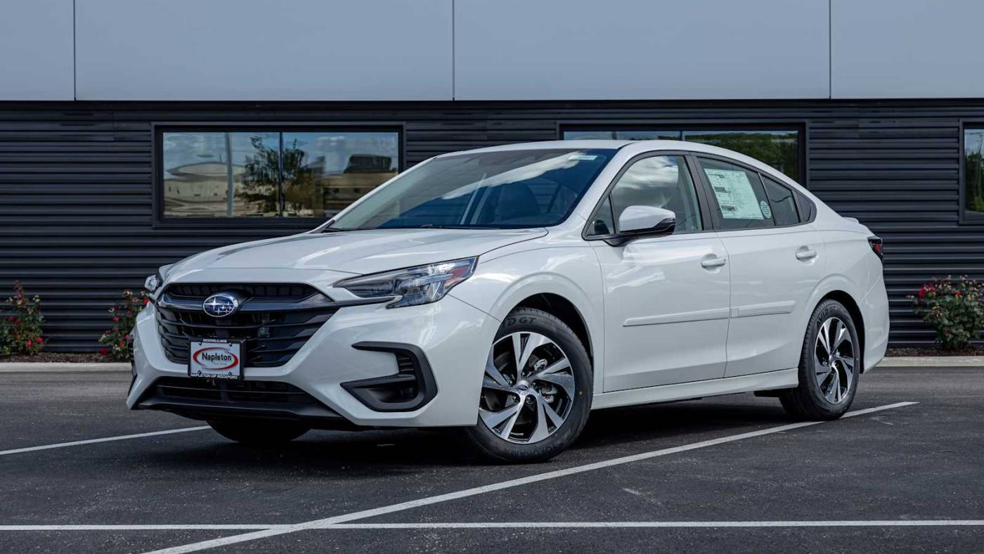 2025 Subaru Legacy Premium — Sedan — 461 mi — Rockford, IL