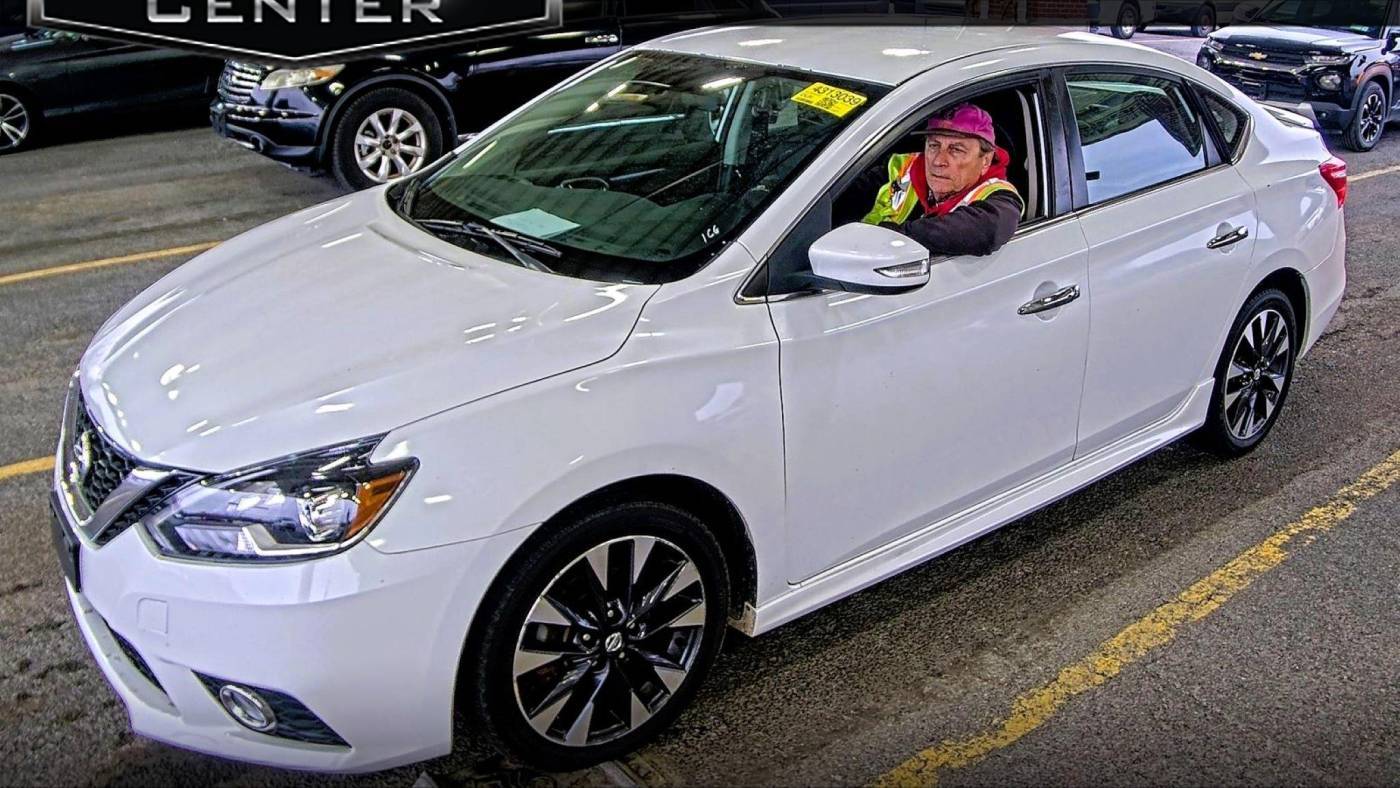 2017 Nissan Sentra SR — Sedan — 31,204 mi — Triangle, VA