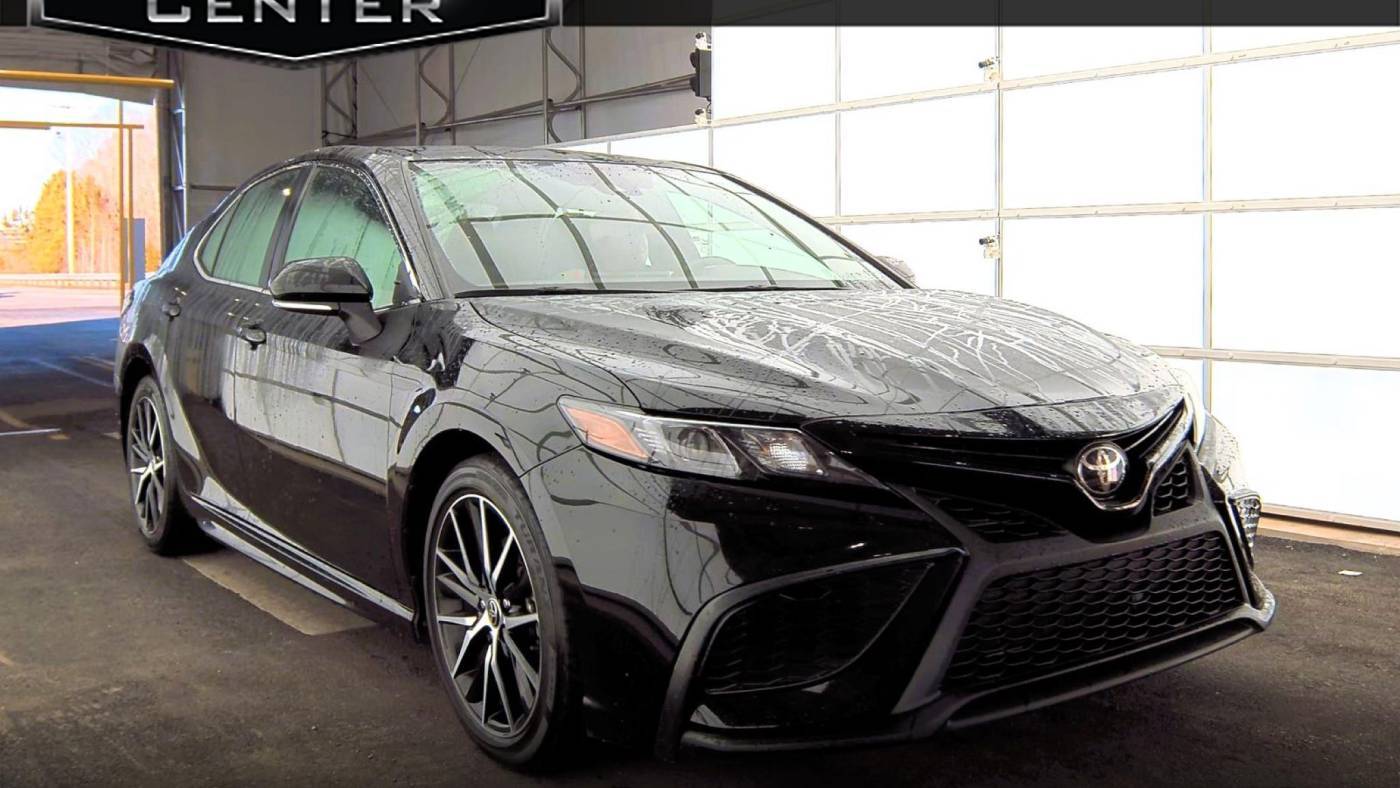 2019 Toyota Camry SE — Sedan — 74,003 mi — Triangle, VA