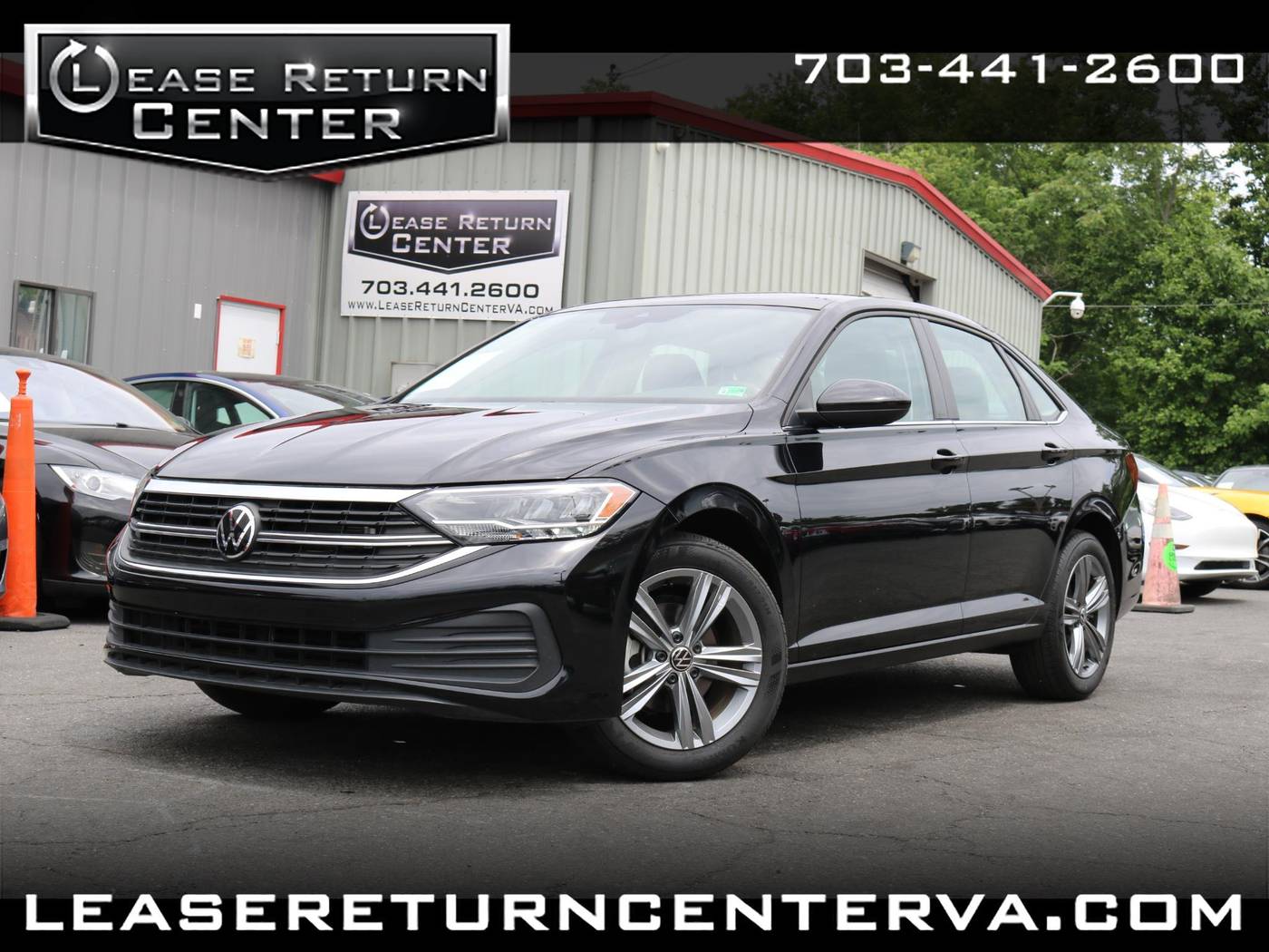 2023 Volkswagen Jetta SE — Sedan — 23,271 mi — Triangle, VA