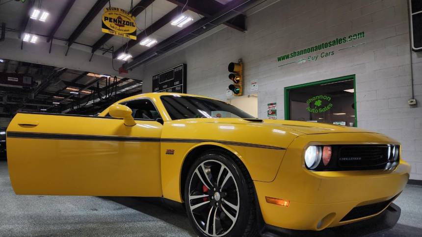2012 Dodge Challenger Yellow Jacket — Coupe — 118,513 mi — Manassas, VA
