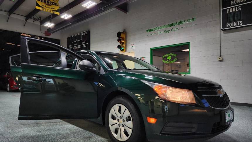 2014 Chevrolet Cruze LS — Sedan — 118,021 mi — Manassas, VA