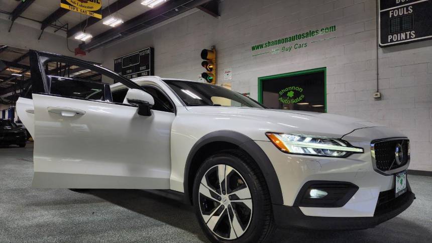 2020 Volvo V60 Cross Country T5 — Wagon — 32,029 mi — Manassas, VA