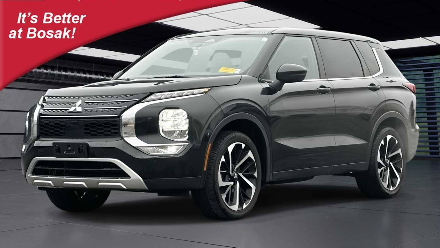 2023 Mitsubishi Outlander SE — SUV — 16,486 mi — Burns Harbor, IN