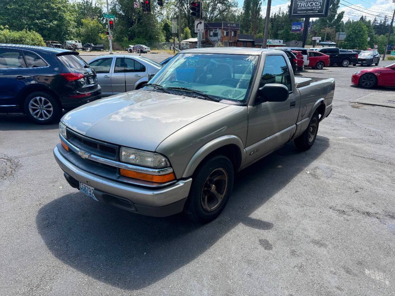 2001 Chevrolet S-10 LS — Pickup Truck — 205,420 mi — Seattle, WA