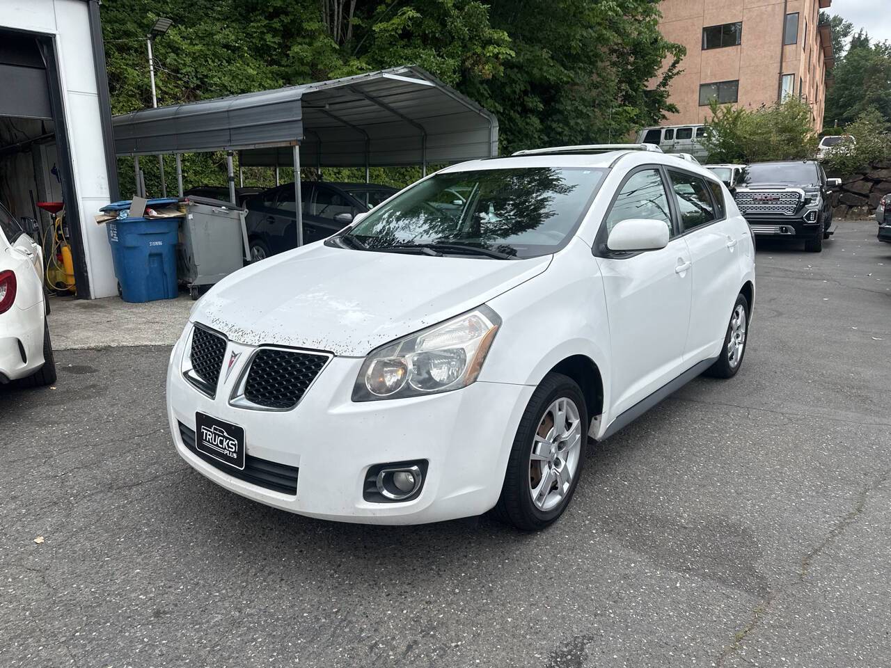 2009 Pontiac Vibe Base — Sedan — 184,557 mi — Seattle, WA