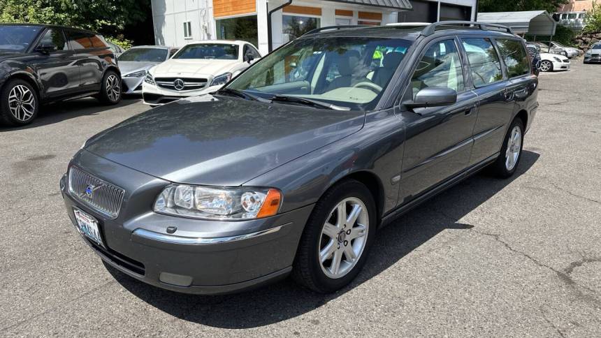 2005 Volvo V70 2.5T