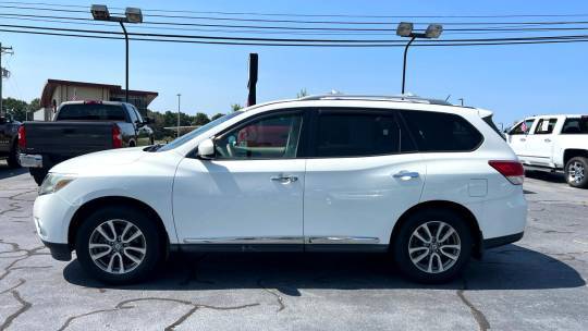 2013 nissan pathfinder white