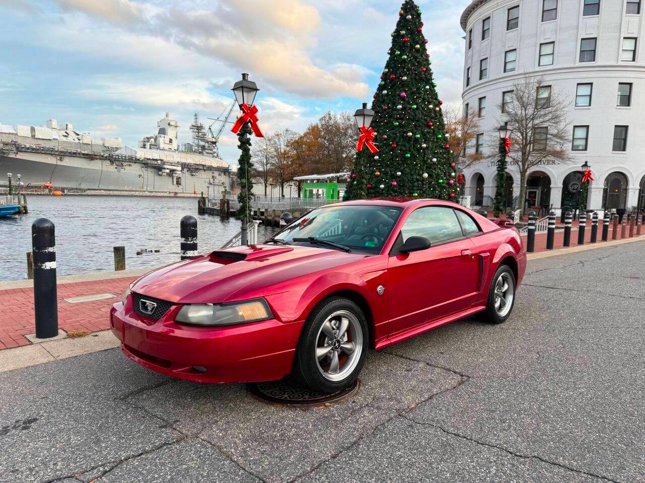 2004 Ford Mustang GT Deluxe