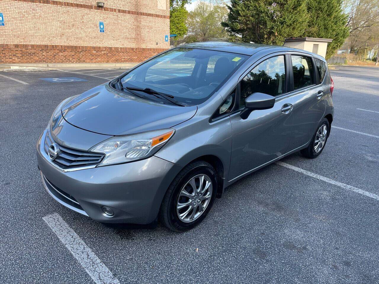 2015 Nissan Versa 1.6 S Plus — Hatchback — 105,965 mi — Gainesville, GA