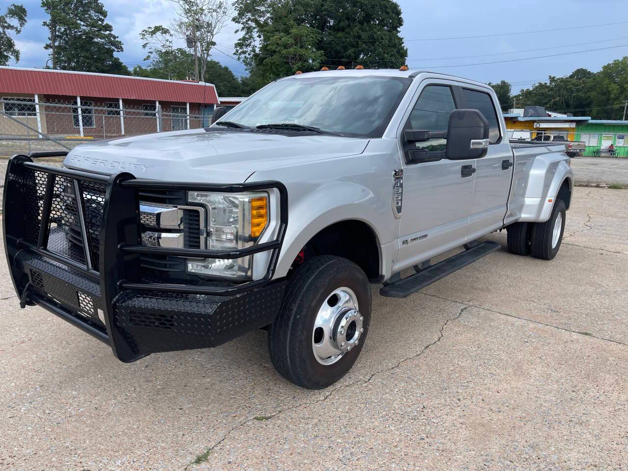 2017 Ford Super Duty F-350 XL — Pickup Truck — 285,285 mi — Gainesville, GA
