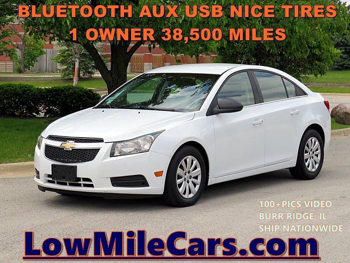 2011 Chevrolet Cruze LS — Sedan — 38,500 mi — Burr Ridge, IL