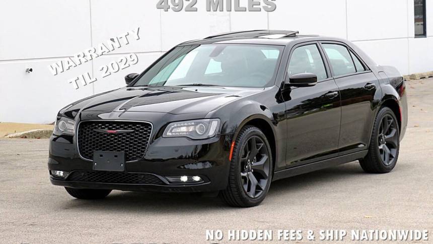 2023 Chrysler 300 S — Sedan — 495 mi — Burr Ridge, IL