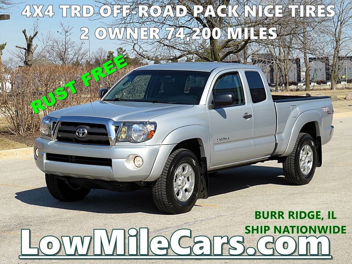 2009 Toyota Tacoma Base — Pickup Truck — 74,200 mi — Burr Ridge, IL