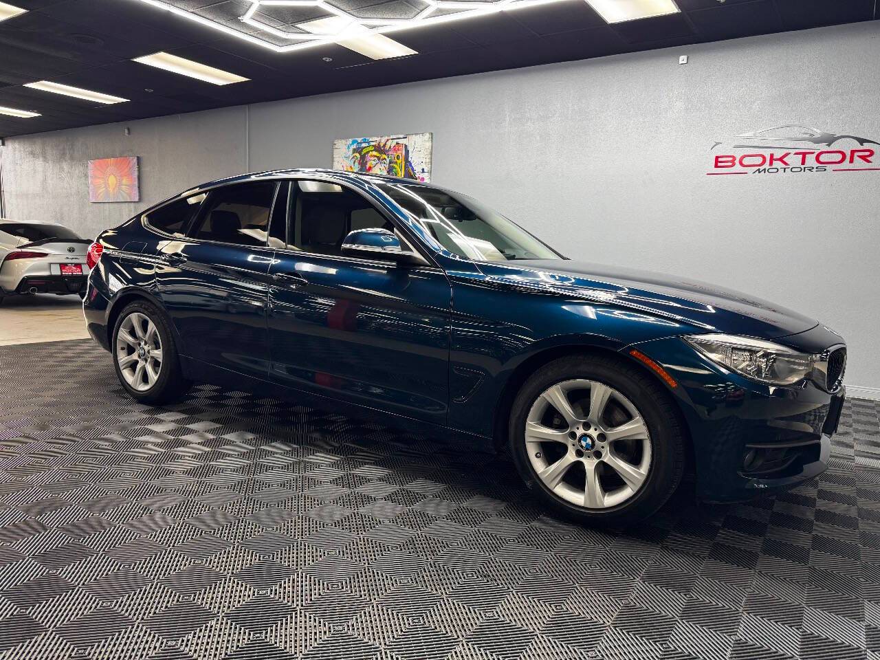 2015 BMW 3 Series 328i