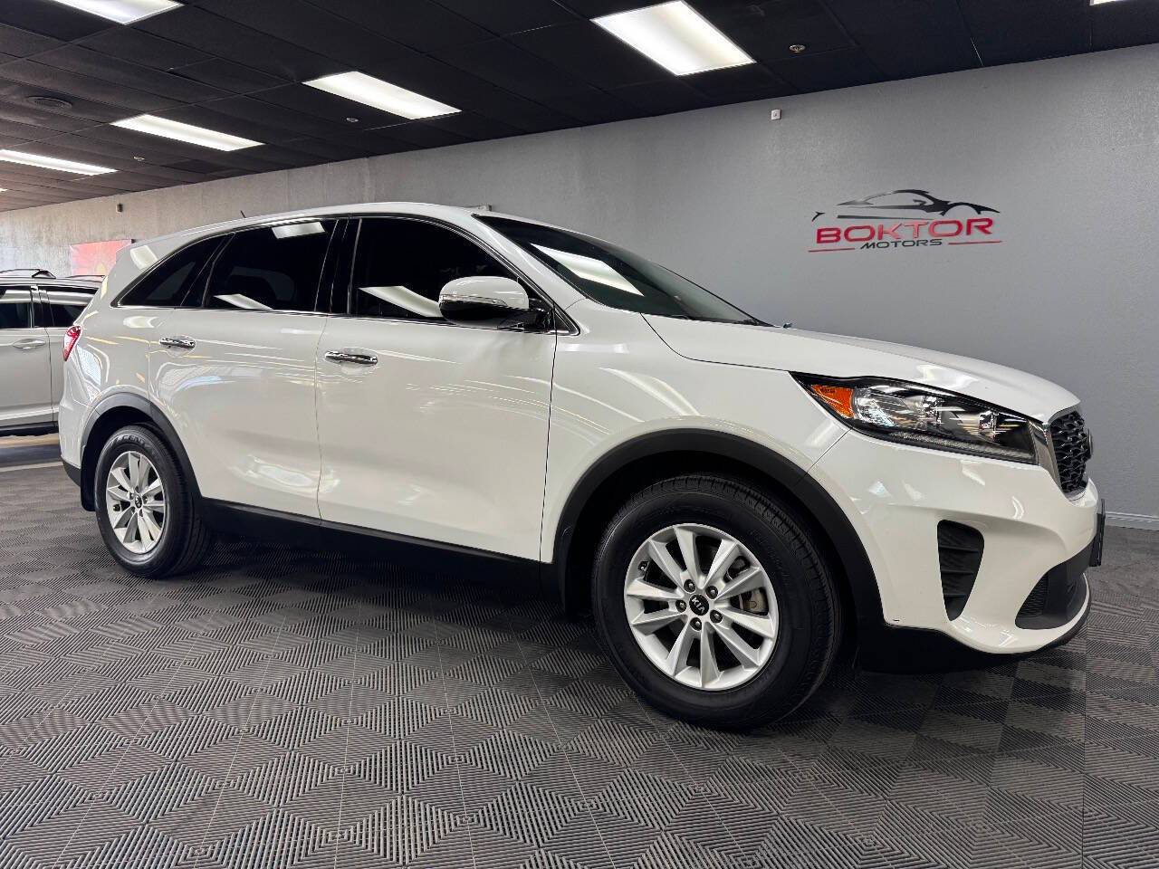 2019 Kia Sorento LX — SUV — 72,590 mi — Las Vegas, NV
