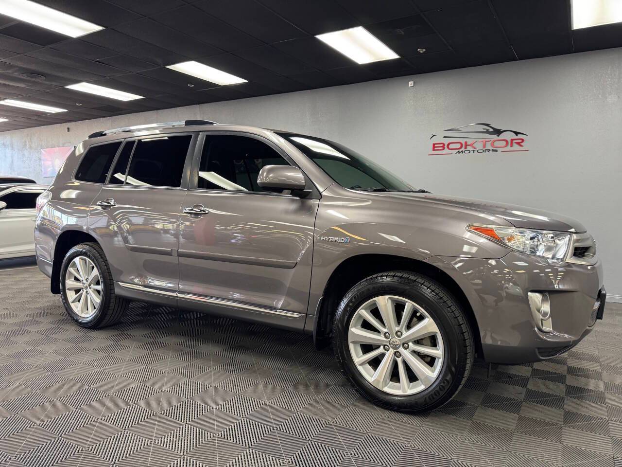 2013 Toyota Highlander Hybrid Limited — SUV — 95,626 mi — Las Vegas, NV