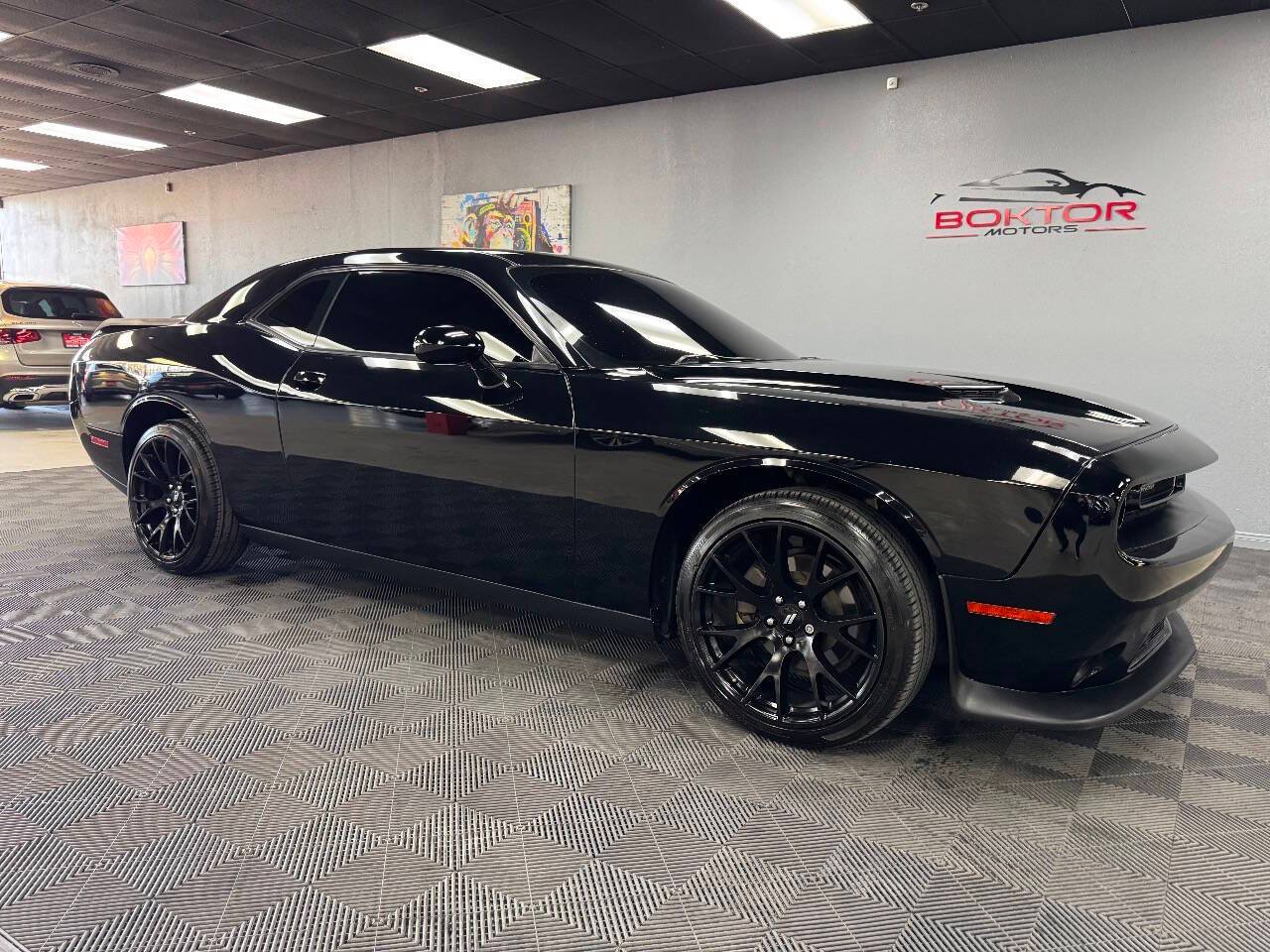 2018 Dodge Challenger SXT — Coupe — 82,953 mi — Las Vegas, NV