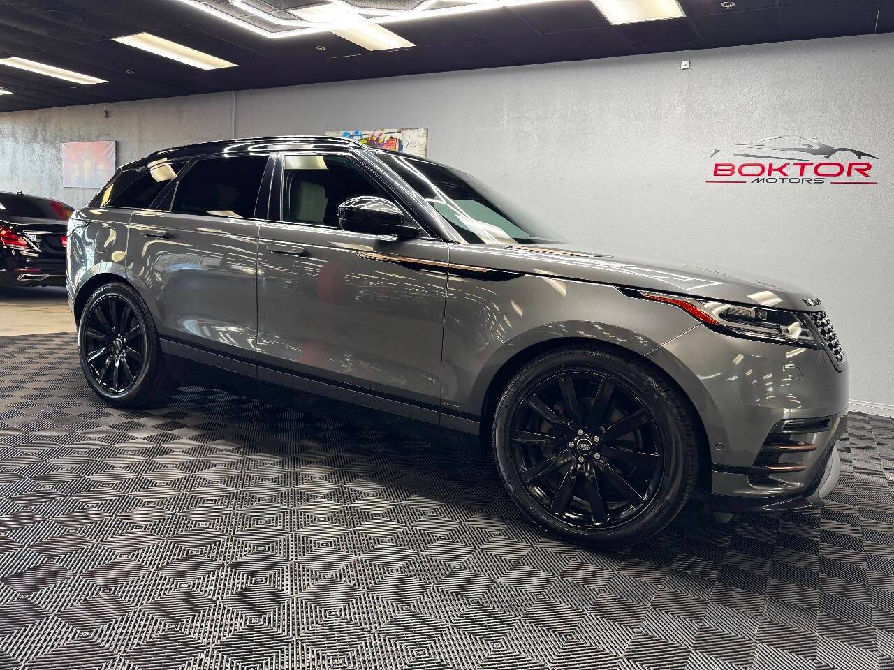 2018 Land Rover Range Rover Velar R-Dynamic HSE — SUV — 85,417 mi — Las Vegas, NV