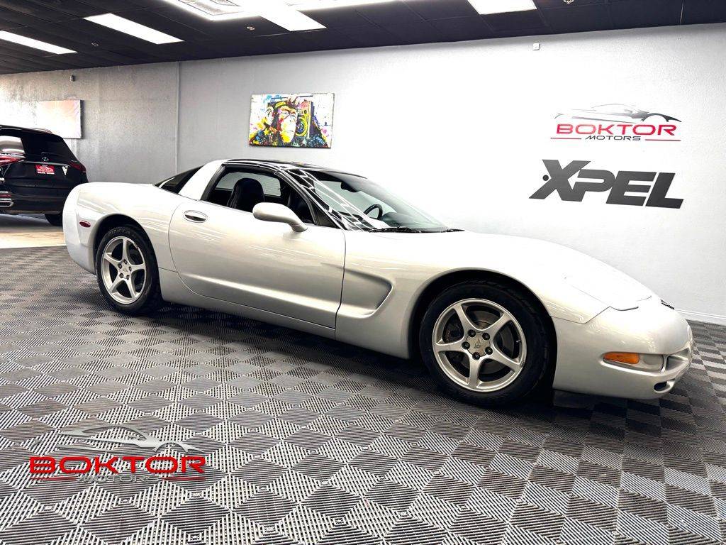2001 Chevrolet Corvette Base