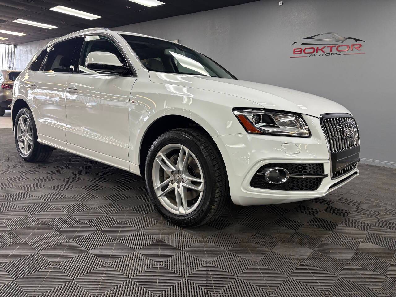 2017 Audi Q5 Premium Plus — SUV — 84,923 mi — Las Vegas, NV
