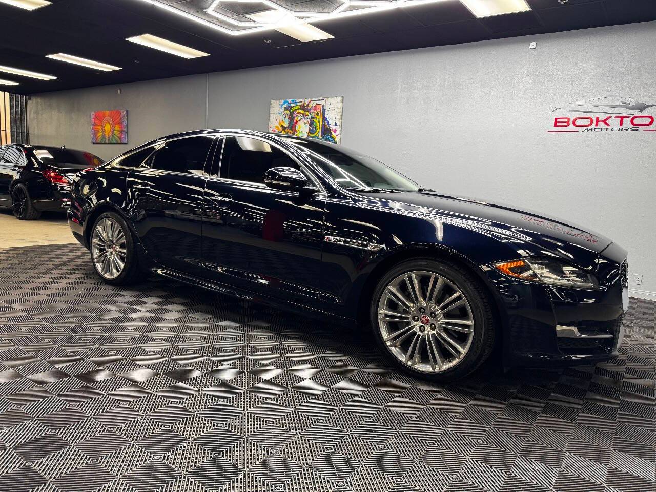 2016 Jaguar XJ R-Sport — Sedan — 76,997 mi — Las Vegas, NV