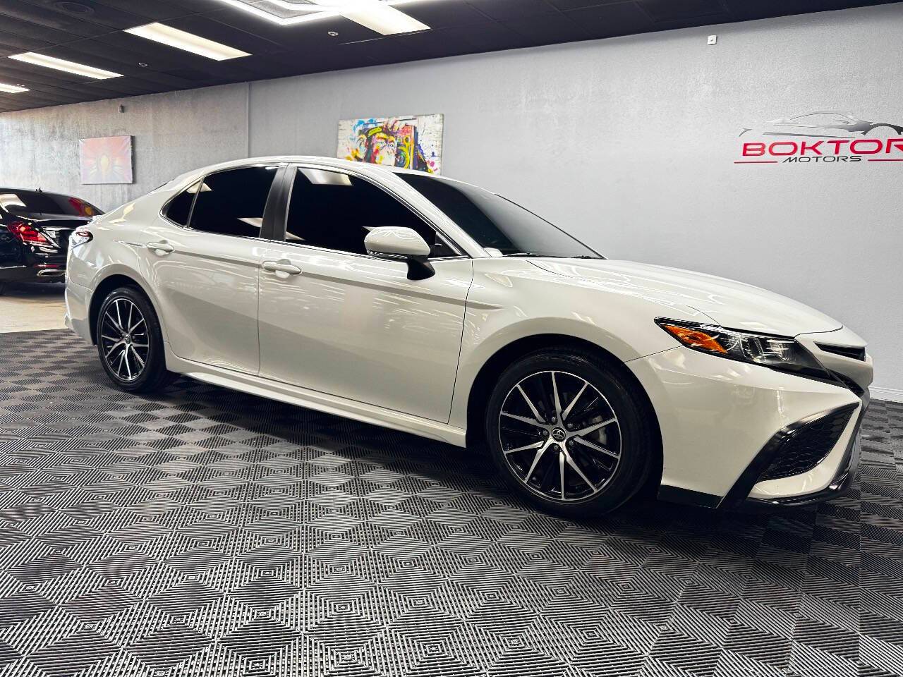 2022 Toyota Camry SE — Sedan — 75,409 mi — Las Vegas, NV