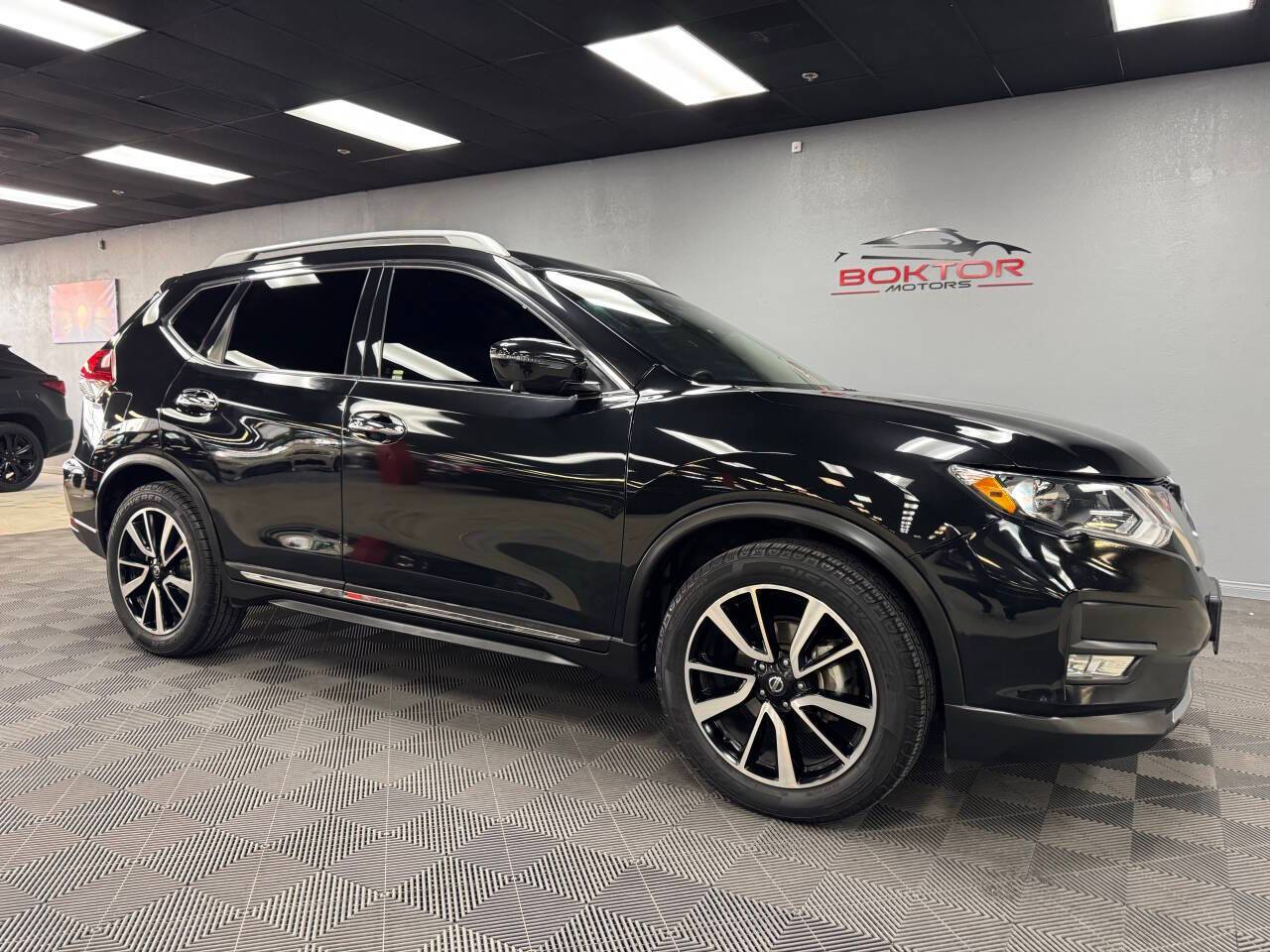 2019 Nissan Rogue SL — SUV — 71,979 mi — Las Vegas, NV