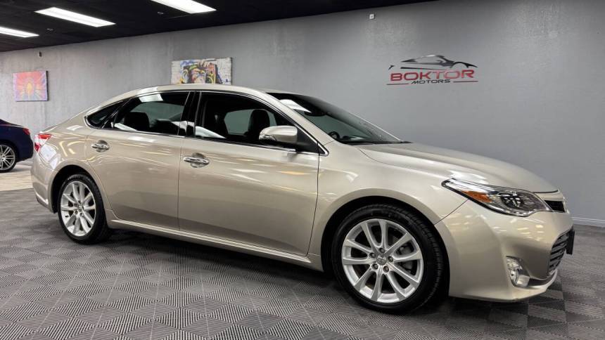 2013 Toyota Avalon XLE — Sedan — 74,351 mi — Las Vegas, NV