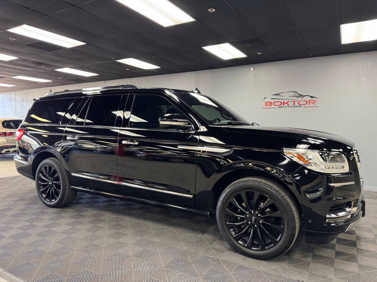 2018 Lincoln Navigator Select — SUV — 68,447 mi — Las Vegas, NV