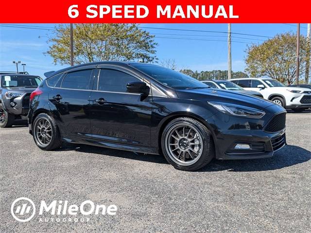 2017 Ford Focus ST — Hatchback — 91,606 mi — Elizabeth City, NC