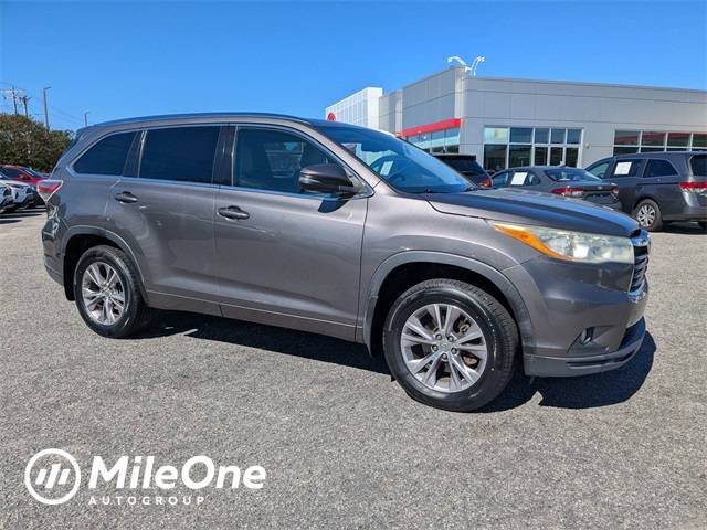 2014 Toyota Highlander XLE — SUV — 103,823 mi — Elizabeth City, NC