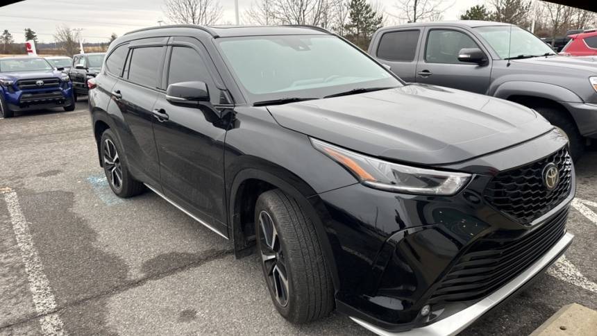 2022 Toyota Highlander XSE — SUV — 12,527 mi — Moon Township, PA